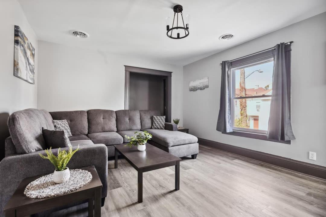 Spacious 6Br 2Ba Minutes For The Falls & Casino Niagarawatervallen Buitenkant foto