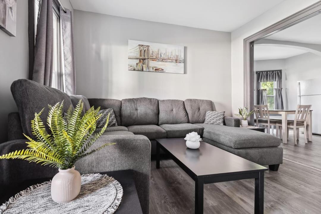 Spacious 6Br 2Ba Minutes For The Falls & Casino Niagarawatervallen Buitenkant foto