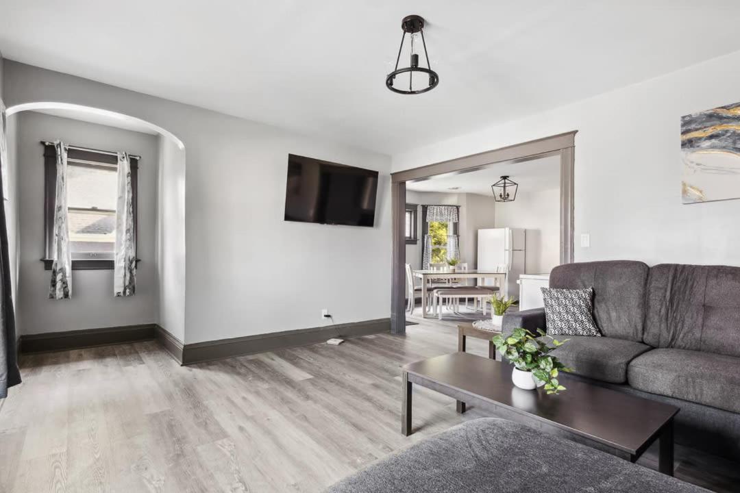 Spacious 6Br 2Ba Minutes For The Falls & Casino Niagarawatervallen Buitenkant foto