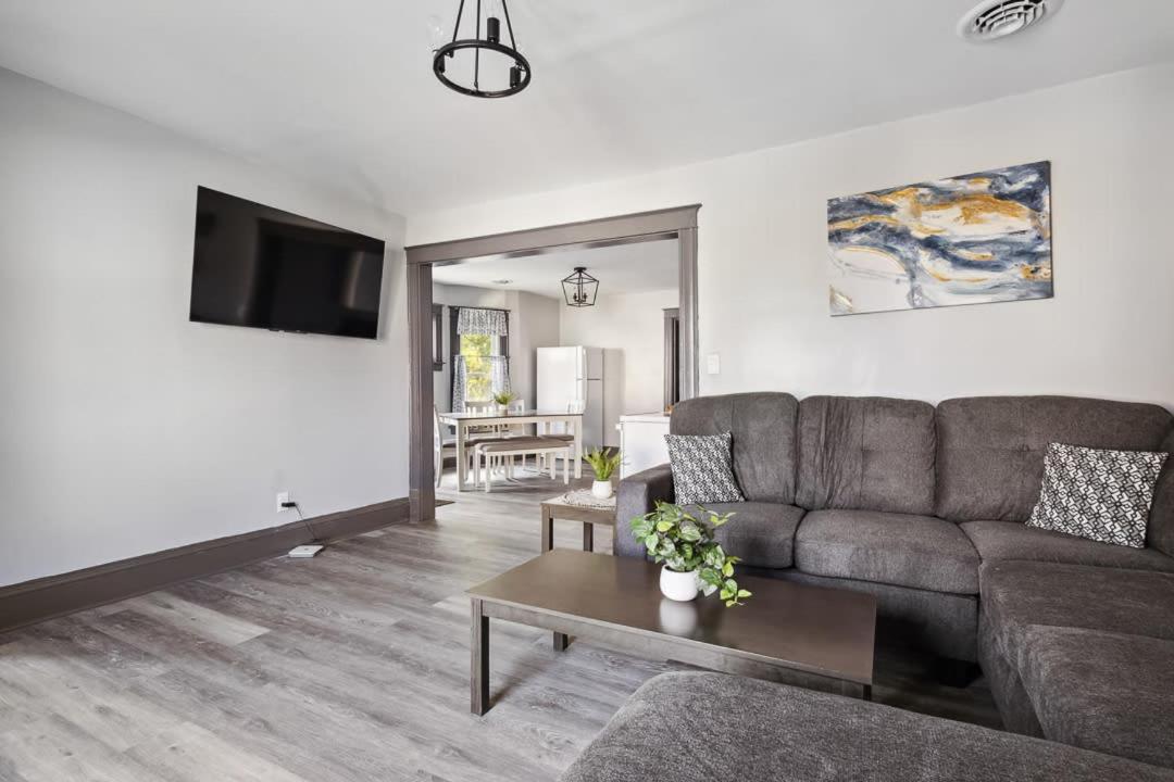 Spacious 6Br 2Ba Minutes For The Falls & Casino Niagarawatervallen Buitenkant foto