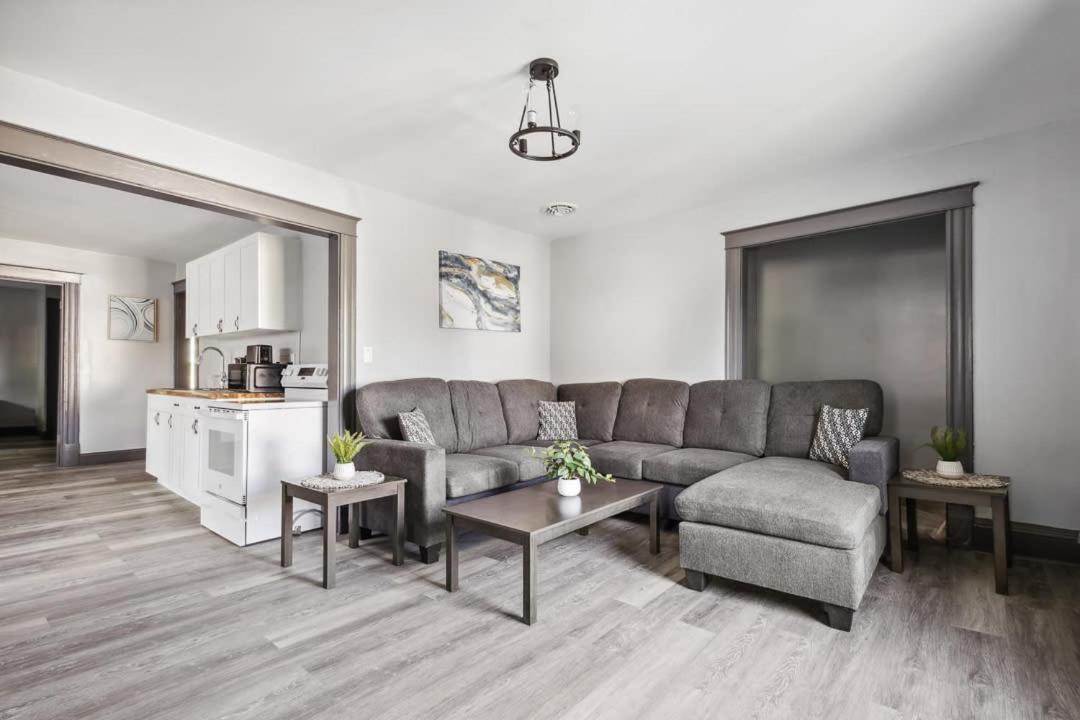 Spacious 6Br 2Ba Minutes For The Falls & Casino Niagarawatervallen Buitenkant foto